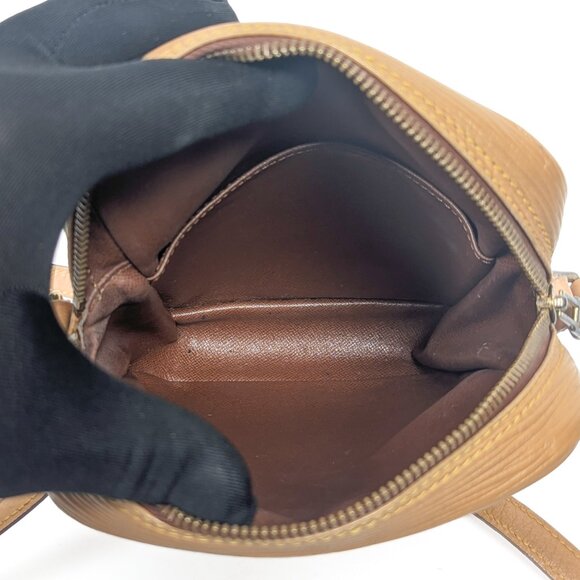 LOUIS VUITTON Danube Epi Leather Crossbody - Vintage - RARE - Picture 7 of 15